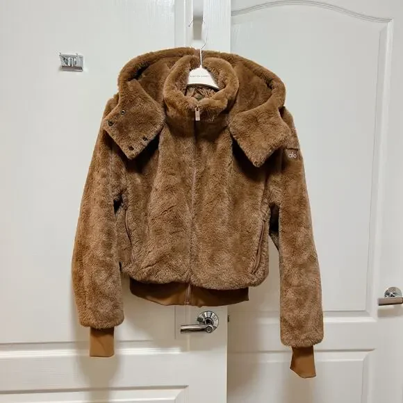 Alo Yoga Foxy Fur Jacket Espresso Brown S - Picture 4 of 9